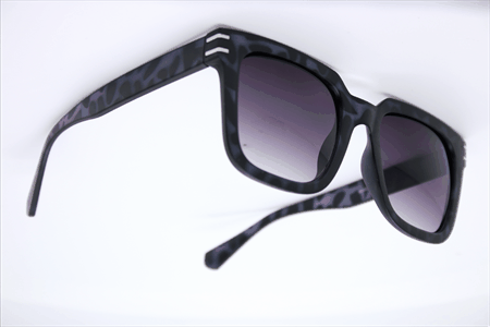 [404070] [404070] Solbrille grå leopard- sorte glas
