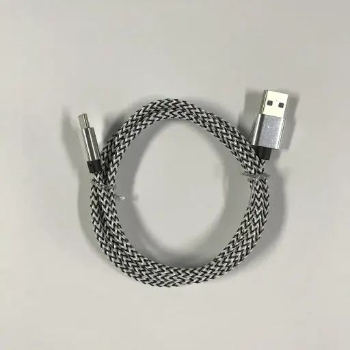 [805703] USB C til USB A flettet hvidt kabel 1.0 m 2.4 ampere