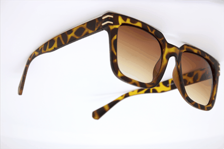 [404069] Solbrille med mat leopard gummi touch stel og brune glas